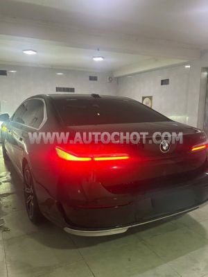 Xe BMW 7 Series 735i Pure Excellence 2023
