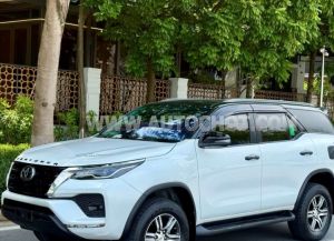 Xe Toyota Fortuner 2.4L 4x2 AT 2022