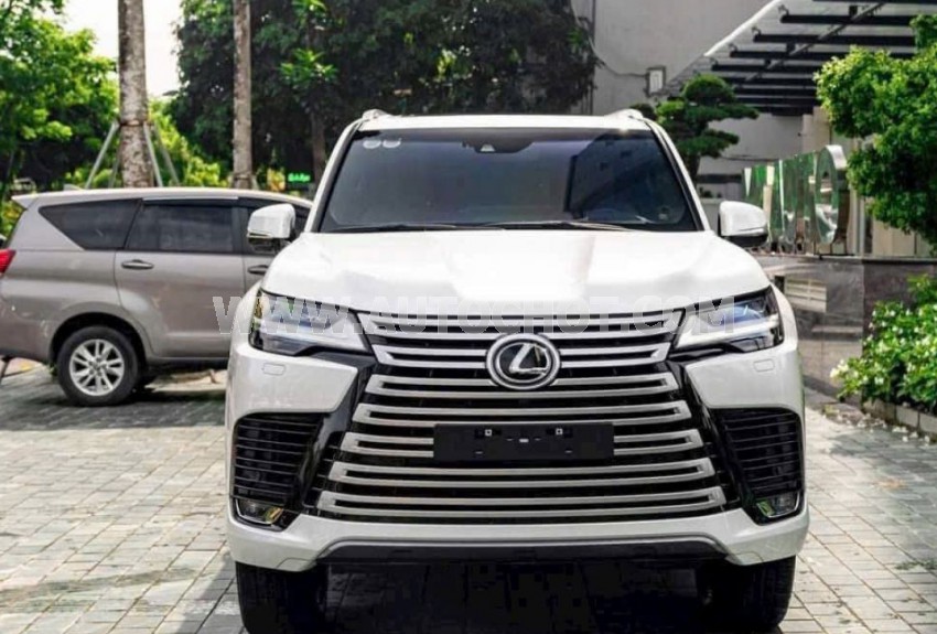Lexus LX 600 Urban 2024