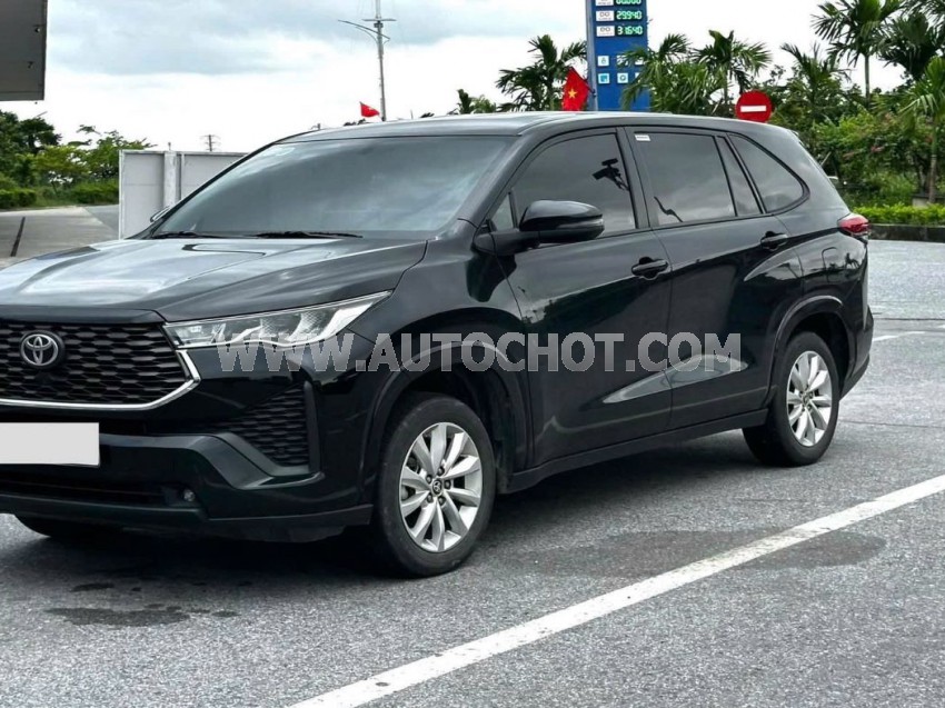 Toyota Innova Cross 2.0V CVT 2025