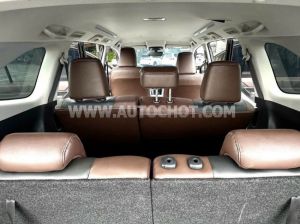 Xe Toyota Innova Cross 2.0V CVT 2025