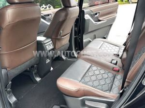 Xe Toyota Innova Cross 2.0V CVT 2025