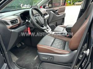 Xe Toyota Innova Cross 2.0V CVT 2025