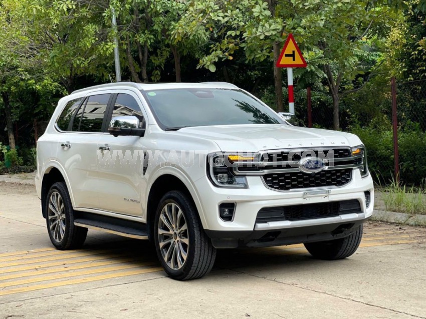 Ford Everest Titanium Plus 2.0L 4x4 AT 2025