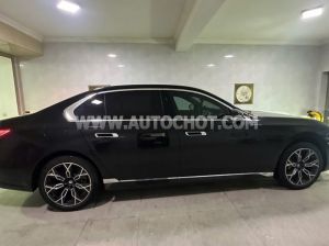 Xe BMW 7 Series 735i Pure Excellence 2023
