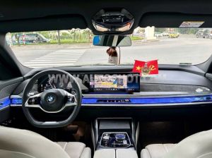 Xe BMW 7 Series 735i Pure Excellence 2023