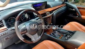 Xe Lexus LX 570 Super Sport 2016