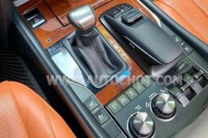 Xe Lexus LX 570 Super Sport 2016