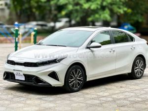 Xe Kia K3 Premium 2.0 AT 2023