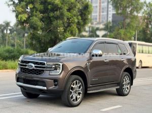 Xe Ford Everest Titanium 2.0L 4x2 AT 2022