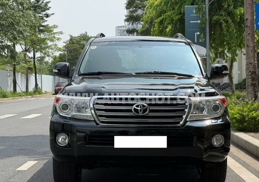 Xe Toyota Land Cruiser VX 4.6 V8 2015