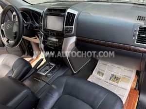 Xe Toyota Land Cruiser VX 4.6 V8 2015