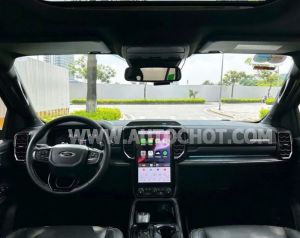 Xe Ford Everest Platinum 2.0L 4x4 AT 2024