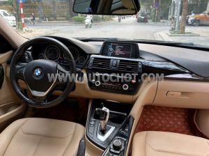 Xe BMW 3 Series 320i 2012