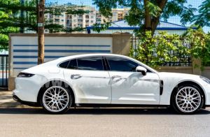 Xe Porsche Panamera 2.9 V6 2020