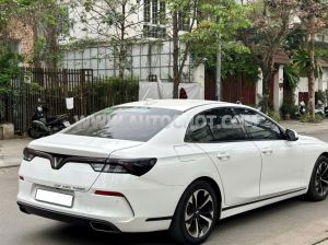 Xe VinFast Lux A 2.0 Base 2.0 AT 2021