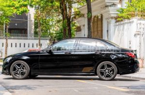 Xe Mercedes Benz C class C300 AMG 2021