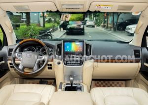 Xe Toyota Land Cruiser VX 4.6 V8 2016