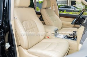 Xe Toyota Land Cruiser VX 4.6 V8 2016