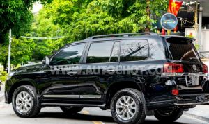 Xe Toyota Land Cruiser VX 4.6 V8 2016