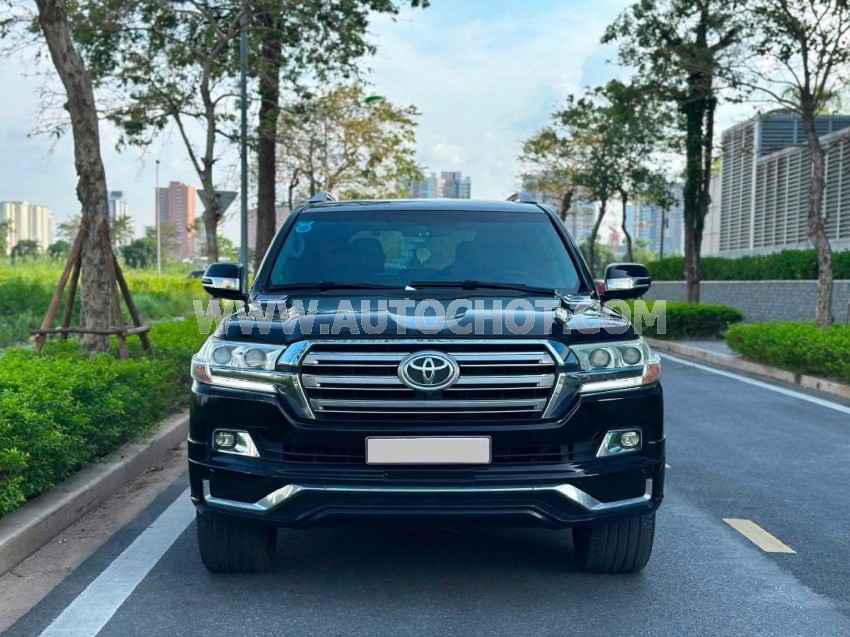 Toyota Land Cruiser VX 4.6 V8 2013
