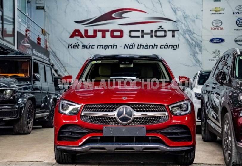 Xe Mercedes Benz GLC 300 4Matic 2020