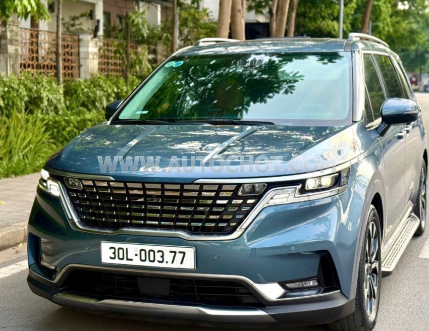 Kia Carnival Signature 2.2D 2024