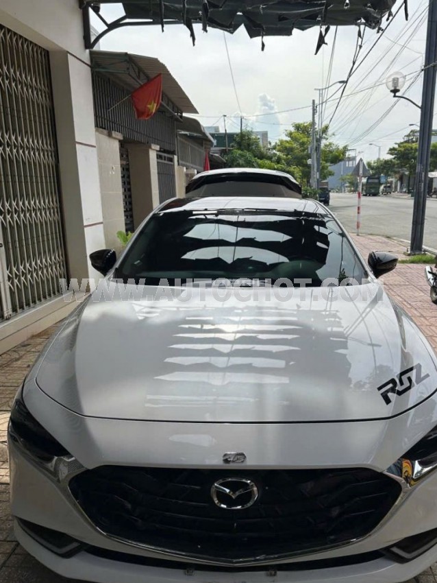 Mazda 3 1.5L Luxury 2022