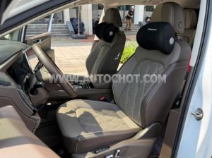 Xe Volkswagen Viloran Luxury 2023