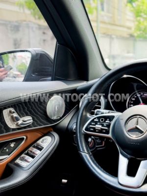 Xe Mercedes Benz GLC 300 4Matic 2017