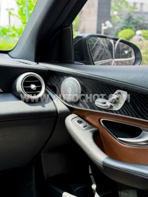 Xe Mercedes Benz GLC 300 4Matic 2017