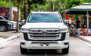 Xe Toyota Land Cruiser 3.5 V6 2024