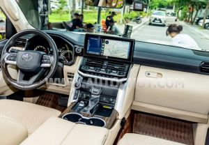 Xe Toyota Land Cruiser 3.5 V6 2024