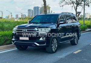 Xe Toyota Land Cruiser VX 4.6 V8 2013