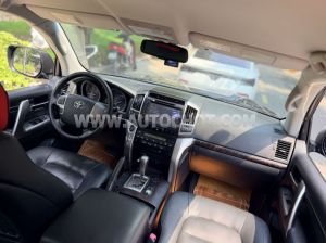 Xe Toyota Land Cruiser VX 4.6 V8 2015