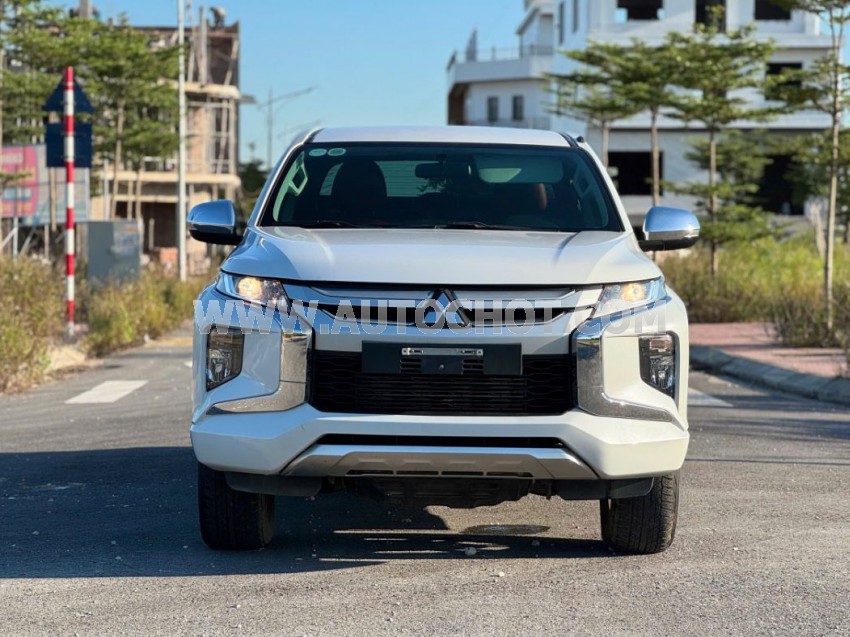 Xe Mitsubishi Triton 4x2 AT 2023
