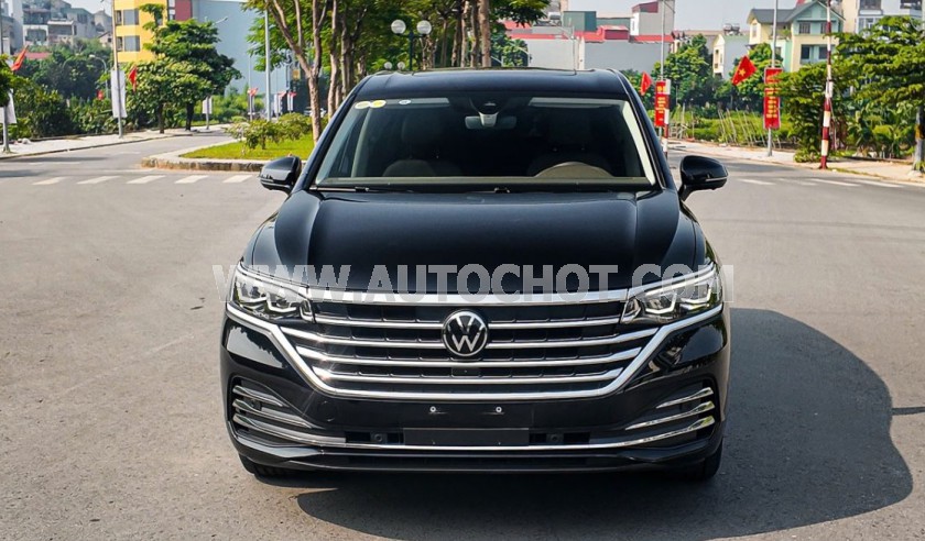Volkswagen Viloran Luxury 2025