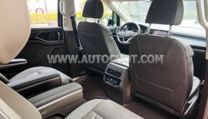 Xe Volkswagen Viloran Luxury 2025