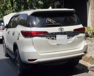 Xe Toyota Fortuner 2.7V 4x2 AT 2019
