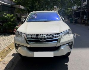 Xe Toyota Fortuner 2.7V 4x2 AT 2019