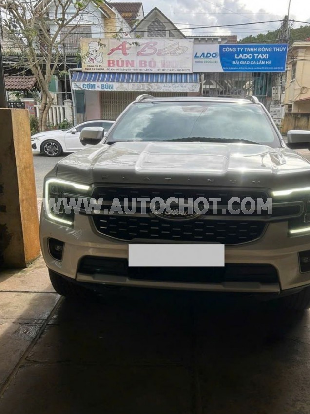 Ford Everest Platinum 2.0L 4x4 AT 2025