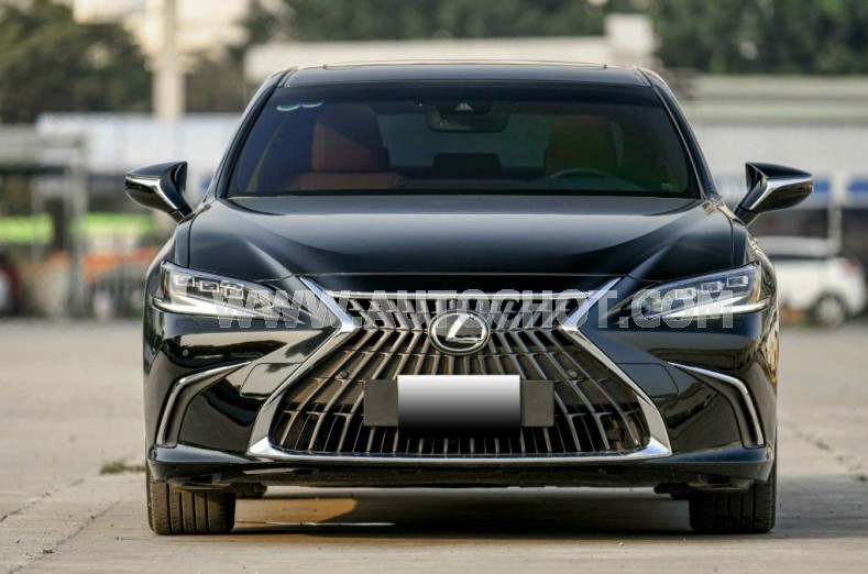 Lexus ES 250 2023