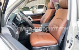 Xe Toyota Land Cruiser 4.6 V8 2020