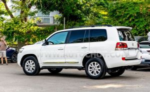 Xe Toyota Land Cruiser 4.6 V8 2020