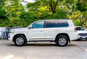 Xe Toyota Land Cruiser 4.6 V8 2020