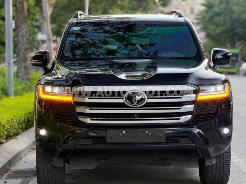 Xe Toyota Land Cruiser 3.5 V6 2023