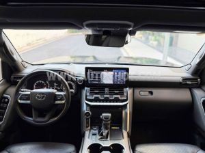Xe Toyota Land Cruiser 3.5 V6 2023