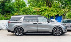 Xe Kia Carnival Signature 2.2D 2024
