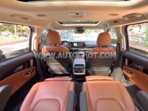 Xe Kia Carnival Signature 2.2D 2024