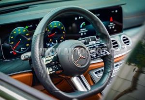 Xe Mercedes Benz E class E300 AMG 2022